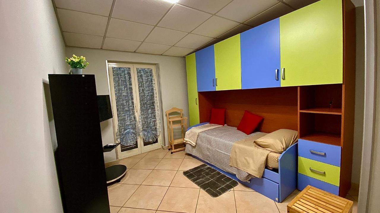 Appartamento Casa Crispino Mansarda N3 Per 3 Persone Frattaminore Buitenkant foto